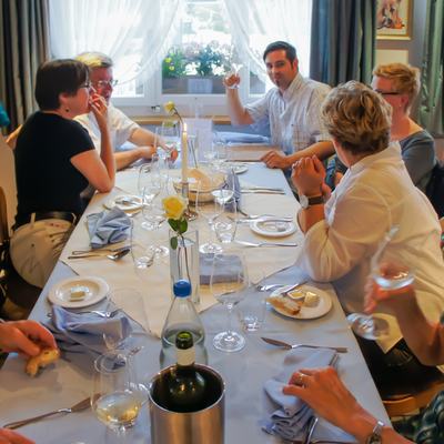 Essen im Restaurant "Brücke" in Hagneck